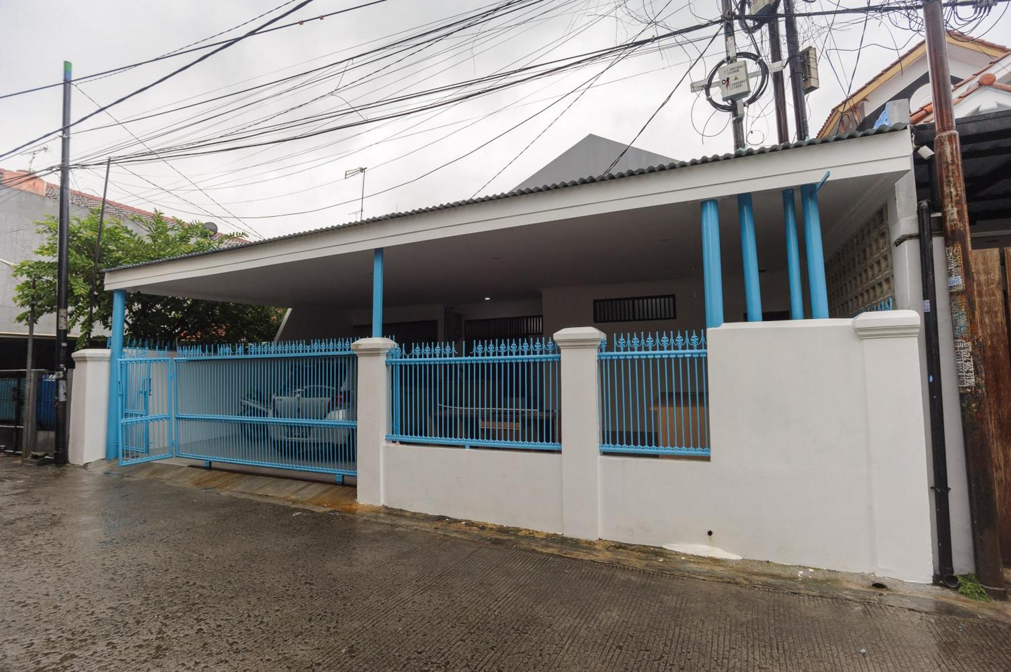 Reddoorz Syariah @ Sakura Hotel Jatiwaringin Bekasi Bagian luar foto